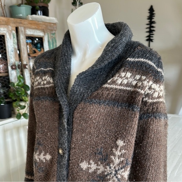 Eddie Bauer Nanaimo Handknit Brown Merino Wool Cozy Cardigan MOHAIR/MERINO - Picture 3 of 15